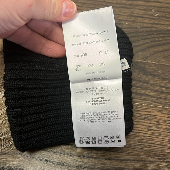 Moncler baby hat raccoon fur - Picture 3 of 5